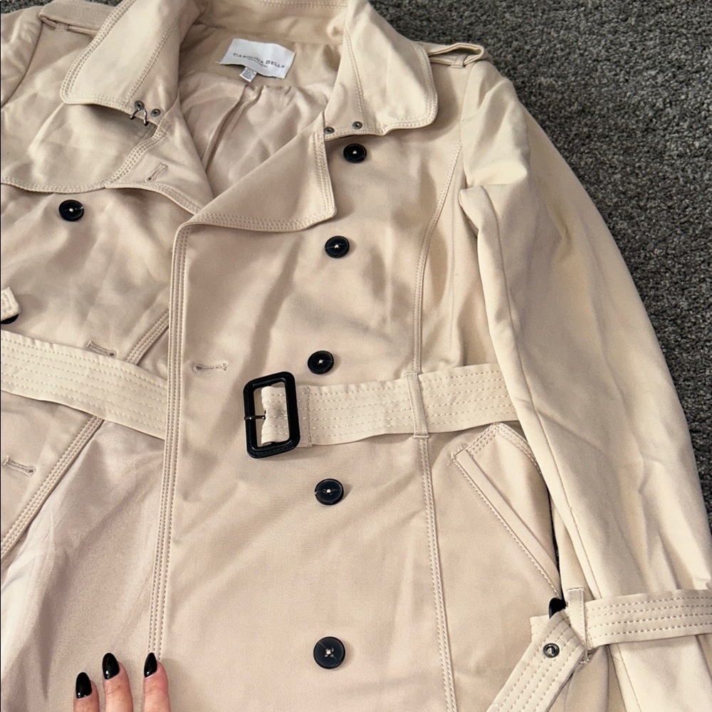 Elegant Cream Trench Coat for Women - Picture 11 of 13